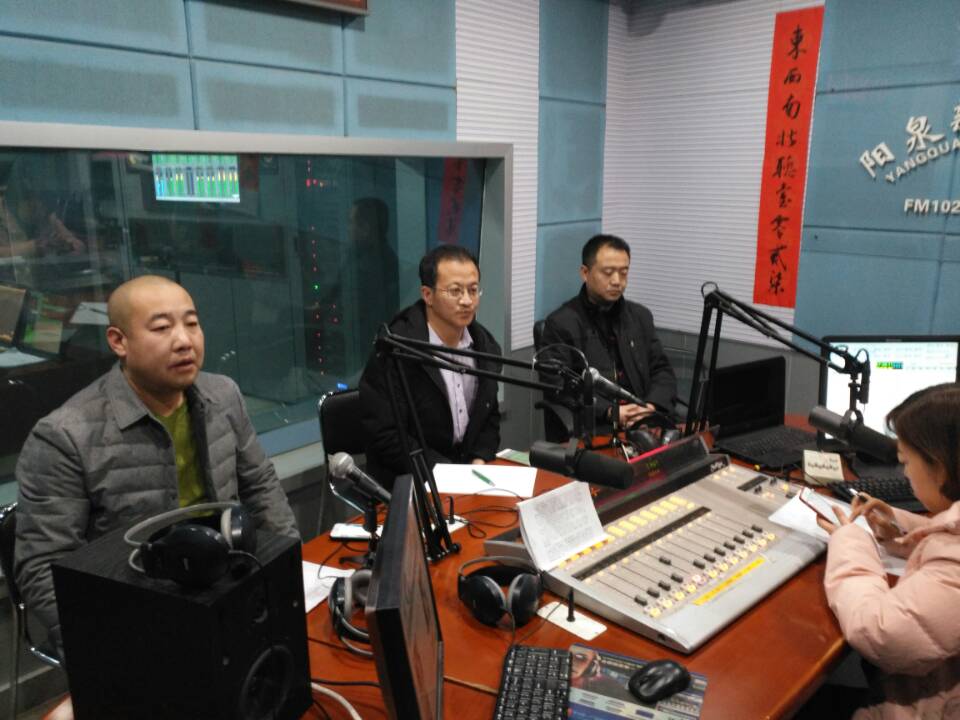 1月28日，參加政風(fēng)行風(fēng)熱線，接受市民咨詢